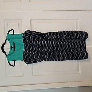 Large sleeveless Tommy Hilfiger shift dress